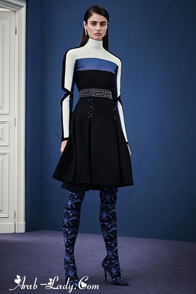 تناغم الأزرق والأسود في أزياء فيرساتشي 2015