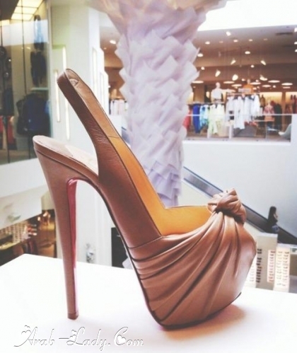 احذية الكعب العالي المذهله من Christian Louboutin