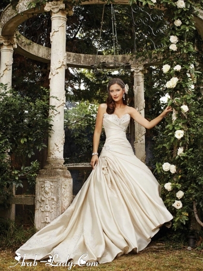 فساتين زفاف راقية من sophia tolli