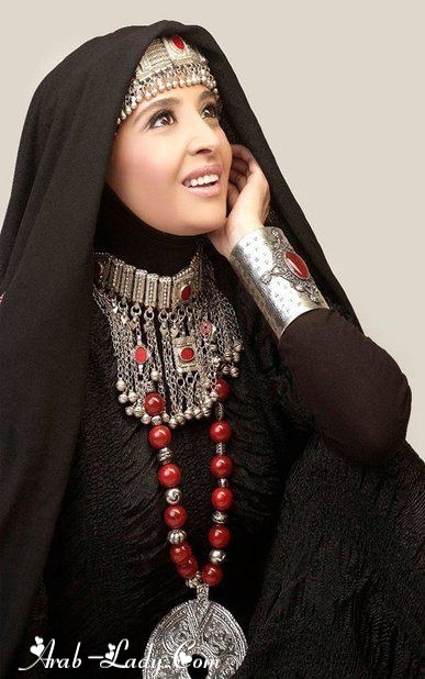 حنان ترك حامل بالشهر الرابع !
