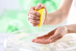 الليمون الحامض يغنيك عن المنظفات الكيماوية في مطبخك
