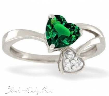   اختاري خاتمك المناسب من هذه القطع الراقية بلمسة الزمرد الأخضر 