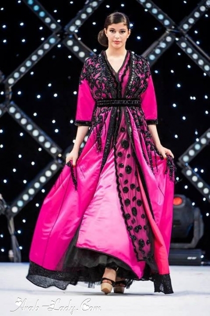 تشكيلة مميزة من القفطان المغربي تدخل ساحة الموضة الربيعية