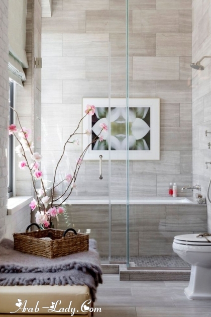 اجعلي حمام منزلك منعشا بجمالية الزهور الطبيعية