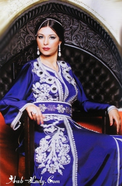 عروض القفطان المغربي تتربع على العرش بجمالية التصاميم المتنوعة هذا الموسم