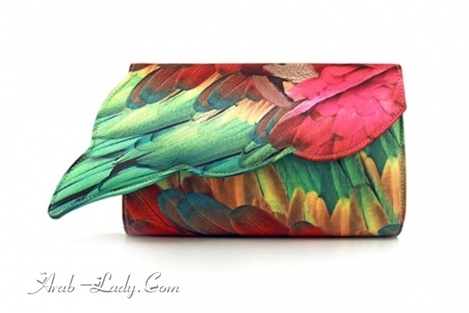 جمالية الألوان تسيطر على قطع الحقائب الخاصة بموسم الربيع