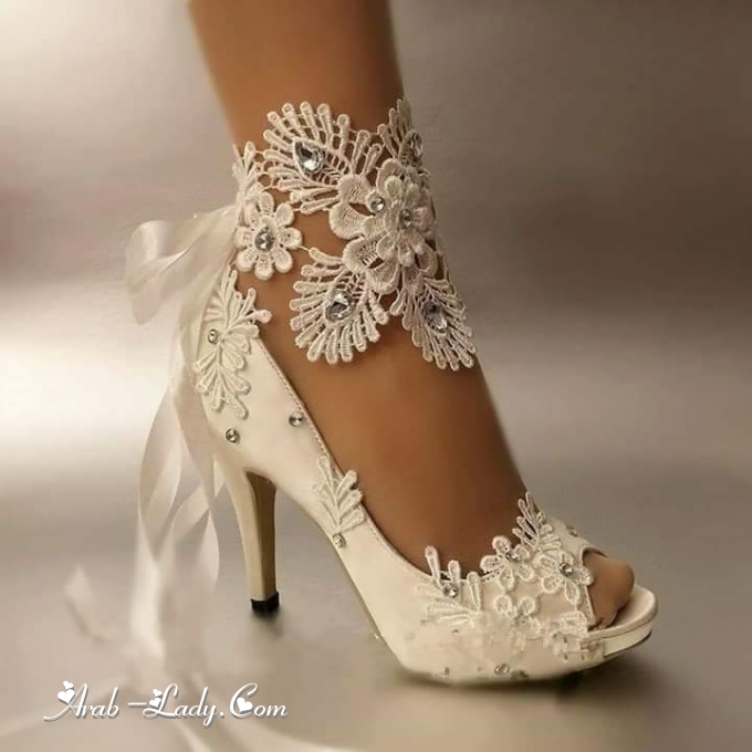 بالفيديو| تشكيلة رائعة من الأحذية لعرائس تحاكي الأميرات