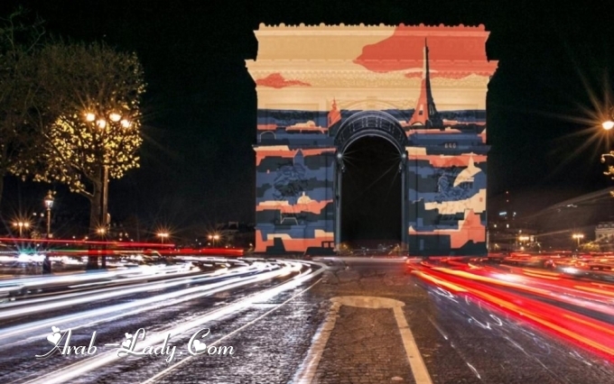 شاهدي بالصور كيف استقبلت العاصمة باريس السنة الجديدة 2018