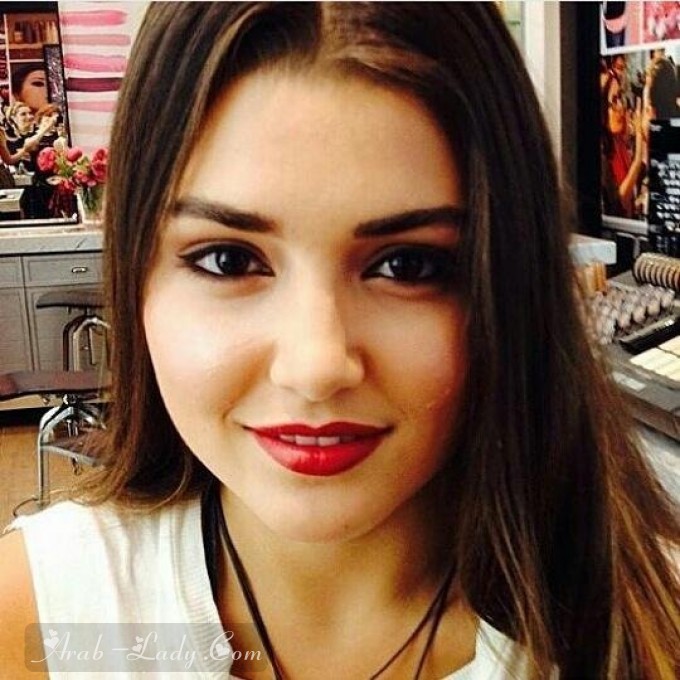 الجميلة التركية سيلين تأسر قلوب الشباب العربي