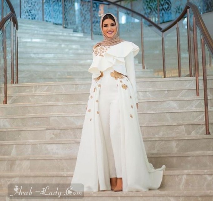 تشكيلة من الفساتين الناعمة والمميزة للمحجبات