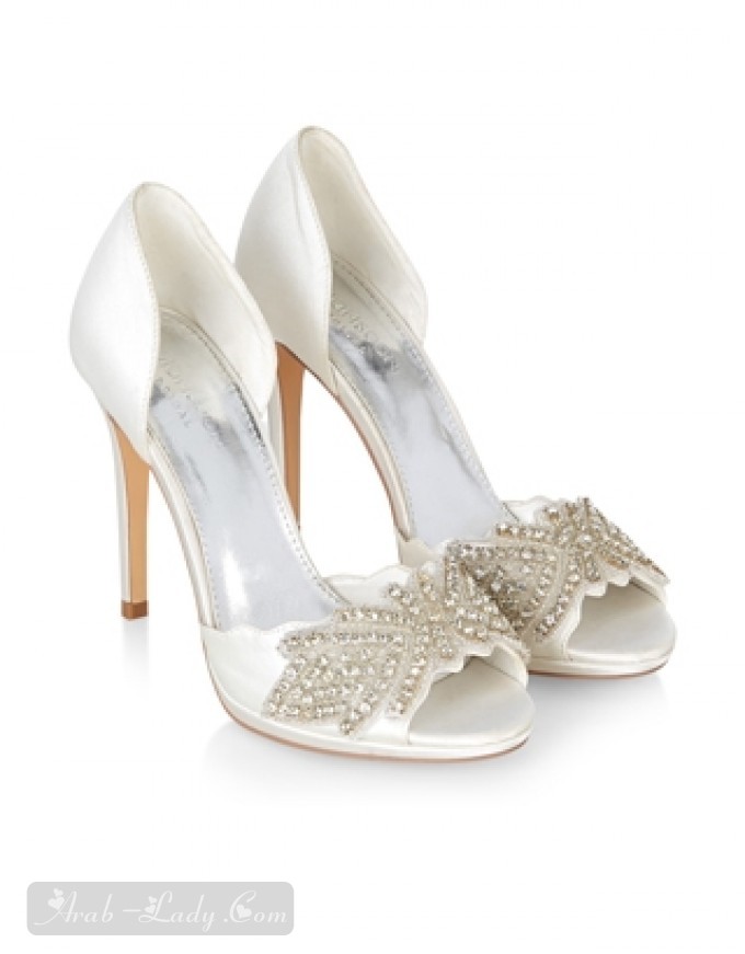 بالصور؛ كولكشن صيفي ساحر لأحذية العرائس مع نصائح مفيدة لاختيار الأنسب منها !