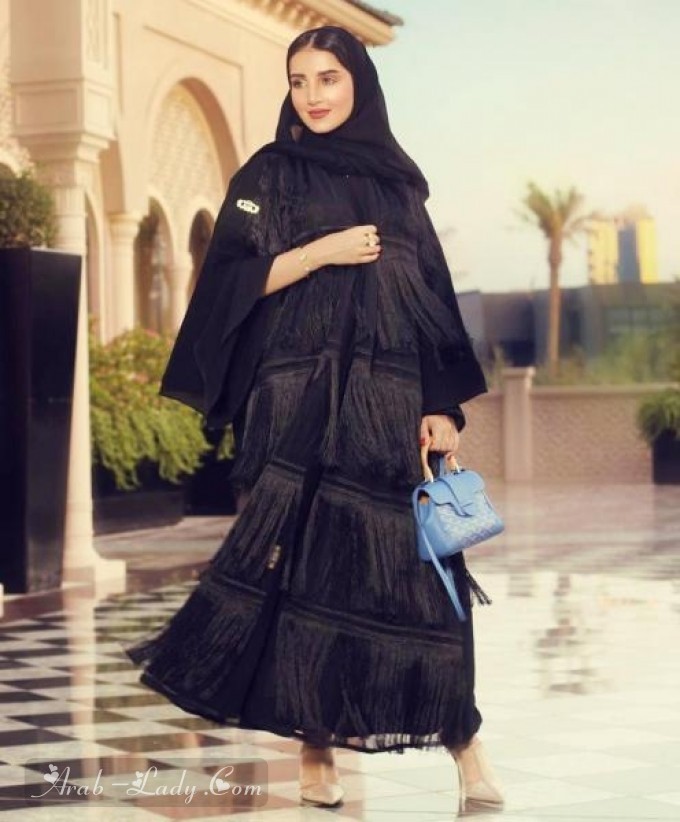 اختاري إطلالتك في صيف 2020 على طريقة مدونات الموضة السعودية