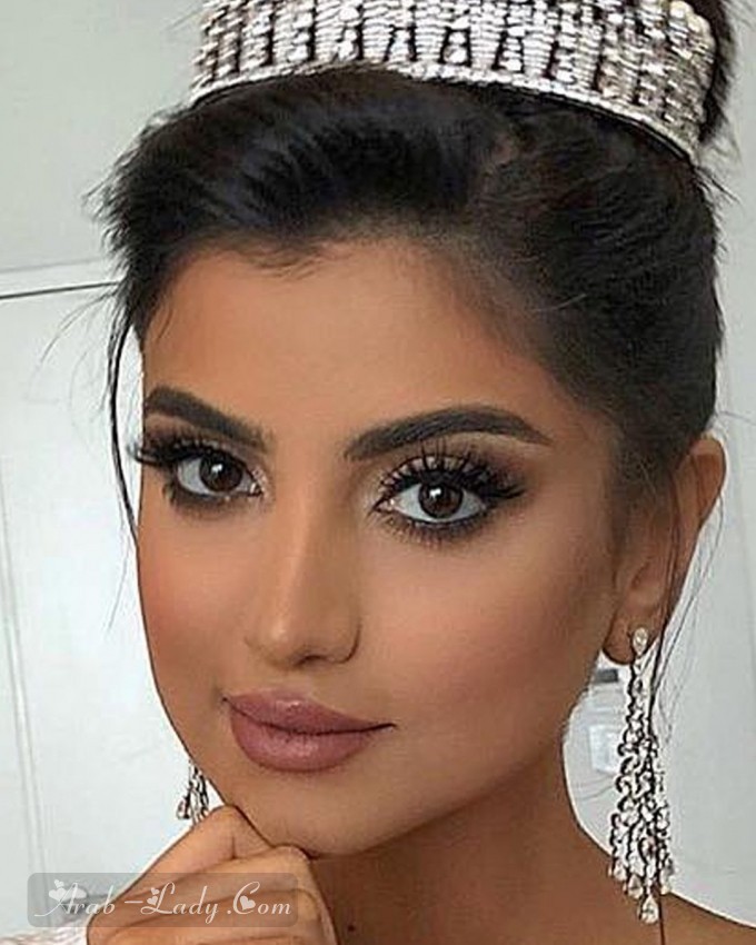 مكياج الفاشينيستا علا فرحات لمحبات الطلة العصرية مكياج الفاشينيستا علا فرحات لمحبات الطلة العصرية