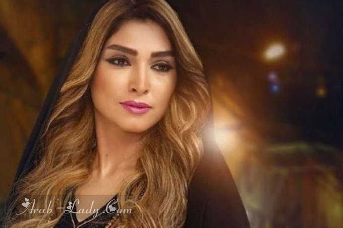 شاهدي إطلالات الفنانة الجميلة والمتألقة روجينا