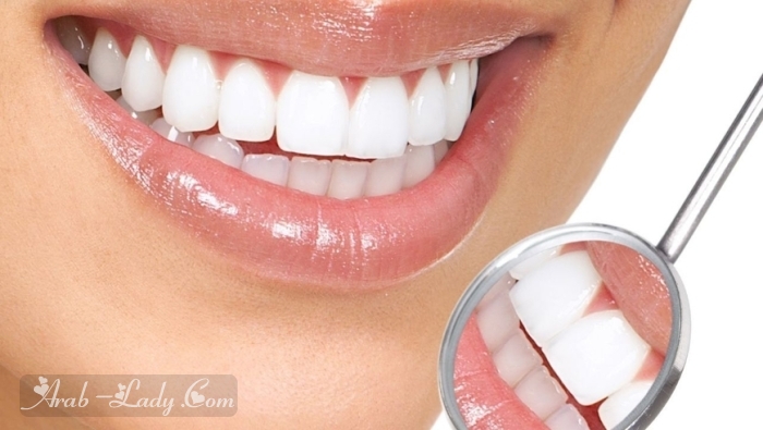 تبييض الأسنان : 6 وصفات طبيعية للحصول على ابتسامة النجمات
