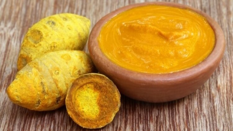 خلطات بياض الثلج لبشرة صافية وخالية من البقع والتصبغات