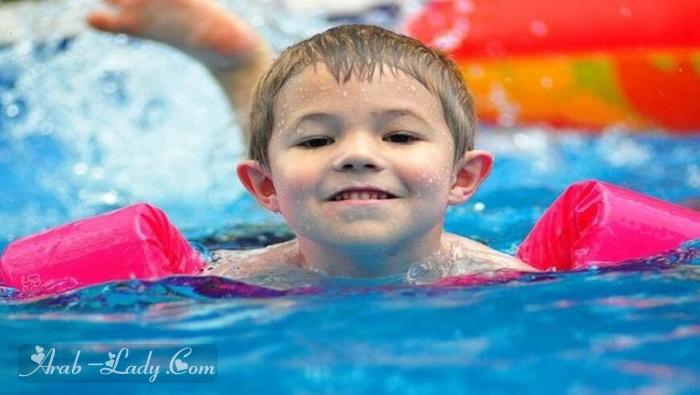 حماية الطفل من الأمراض أثناء السباحة إليك الحلول السهلة