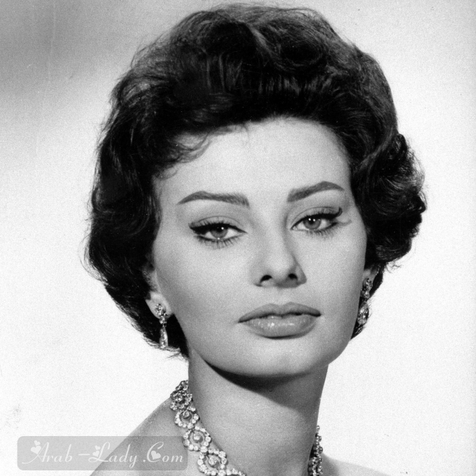 تعرفي على أسرار جمال صوفيا لورين .. حقائق مهمة عن هذه النجمة الاستثنائية تعرفي على أسرار جمال صوفيا لورين .. حقائق مهمة عن هذه النجمة الاستثنائية